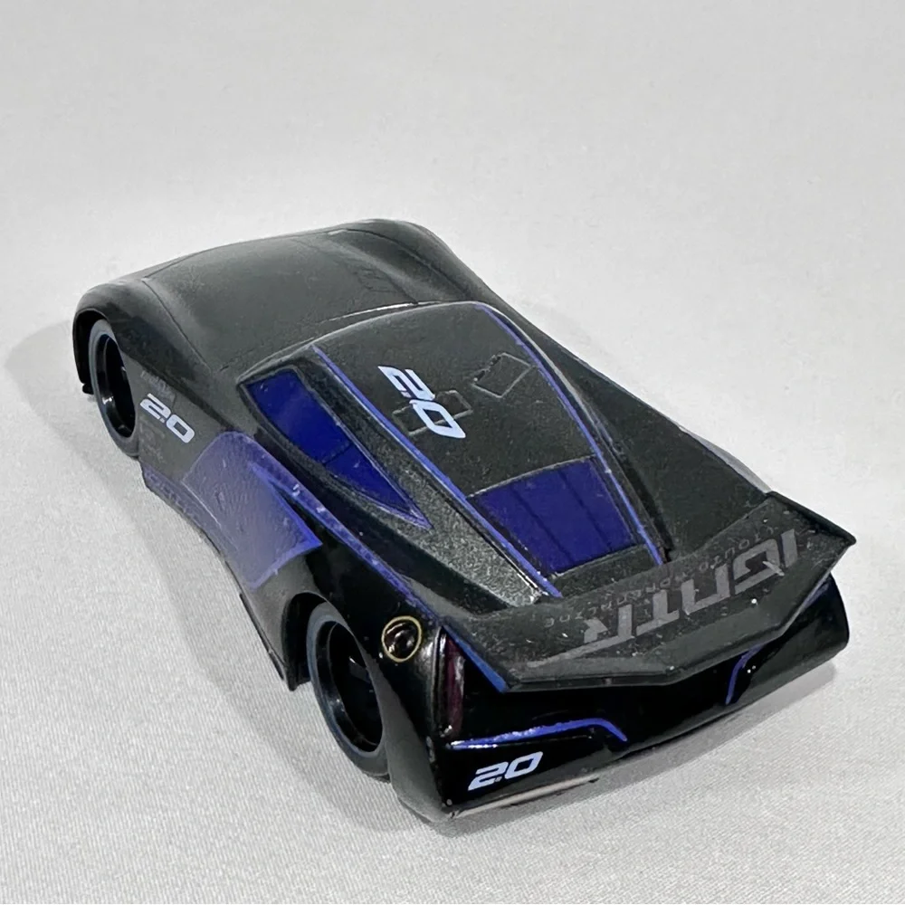 Disney Store Cars 1:43 Deluxe Jackson Storm Die-cast